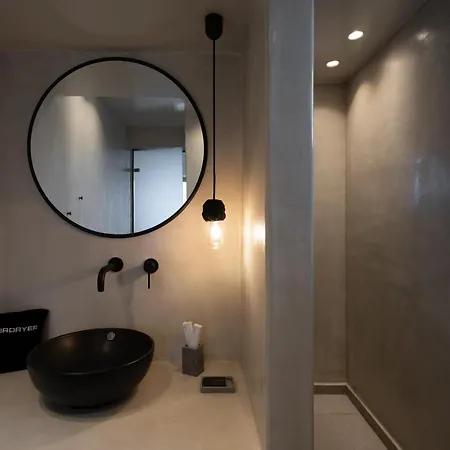 Saint John Oia-villas With Private Heated Pool אויה