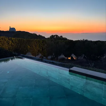 Saint John Oia-villas With Private Heated Pool דירה